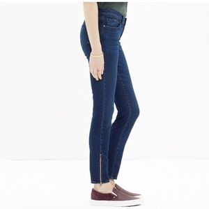 Madewell Skinny Skinny Side Zip Jeans (small tear)